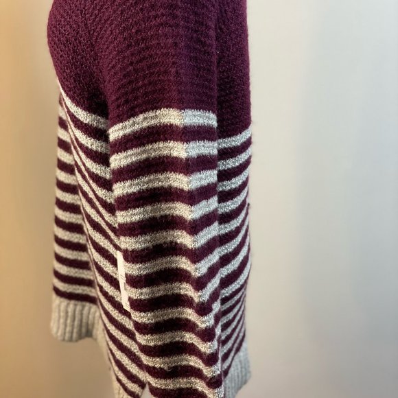 Volcom Sweater - Picture 8 of 8